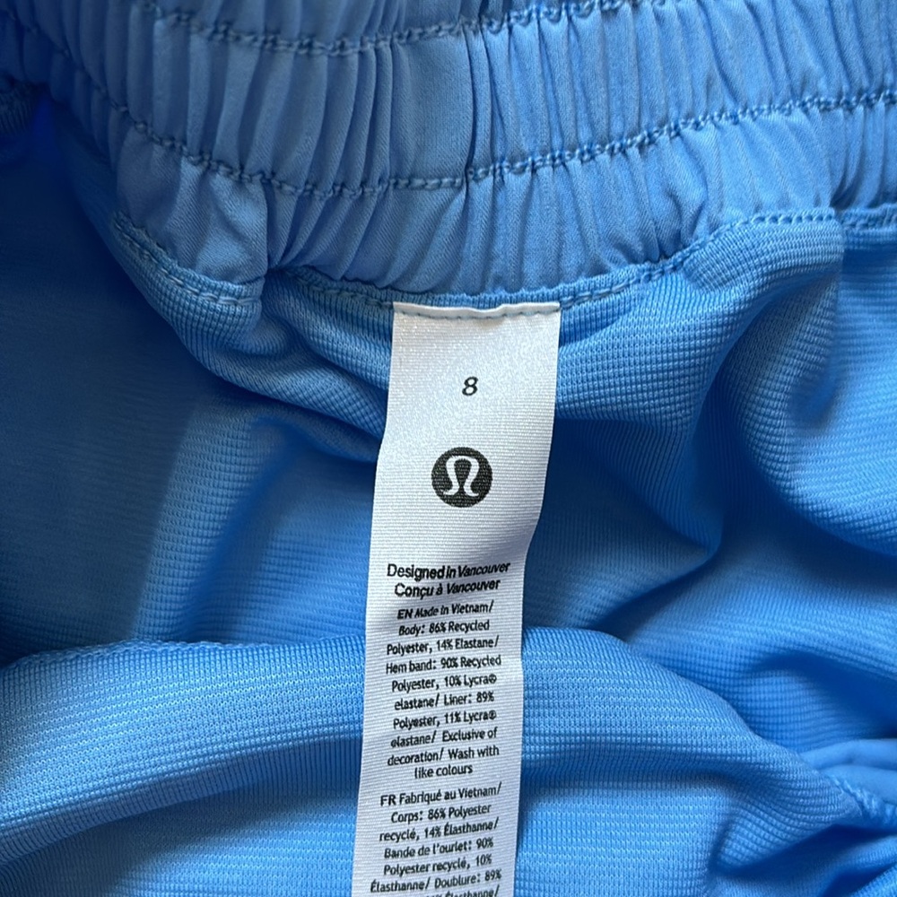 lululemon HOTTY HOT HR SHORTS 2.5” in AERO BLUE SZ 8 NWT - Picture 7 of 8